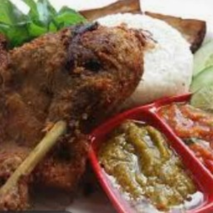 Bebek Goreng 