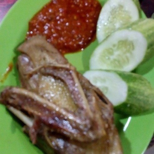 Bebek Goreng