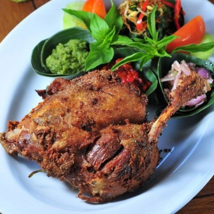 Bebek Goreng