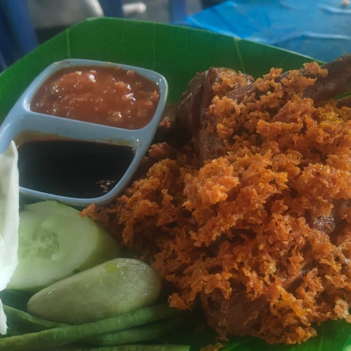 Bebek Goreng