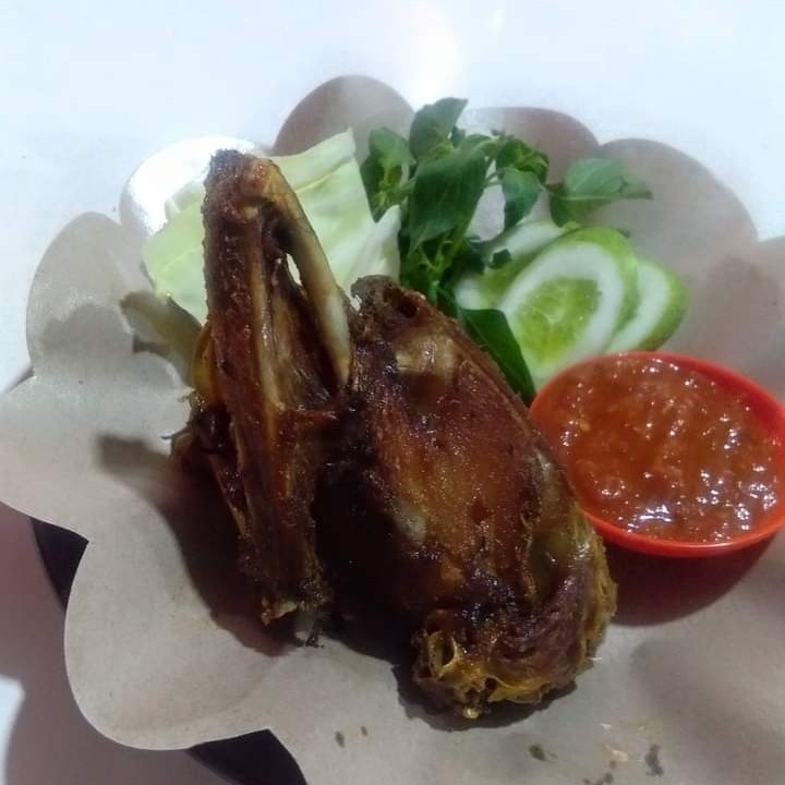 Bebek Goreng