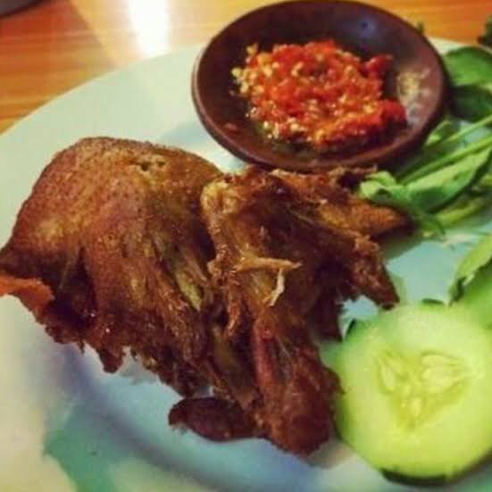 Bebek Goreng