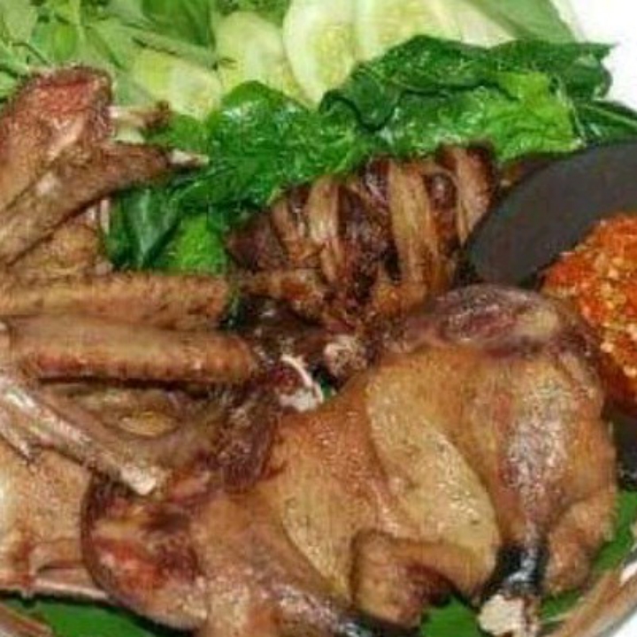 Bebek Goreng