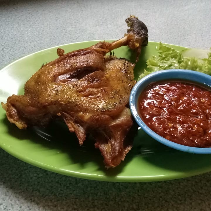 Bebek Goreng