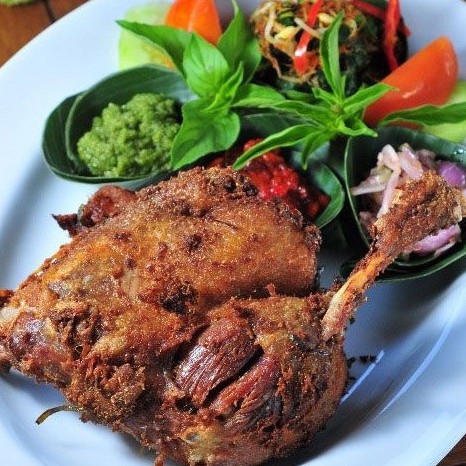 Bebek Goreng