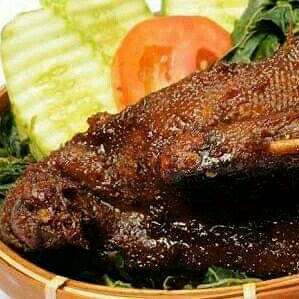 Bebek Goreng Nasi Cobek Uwek