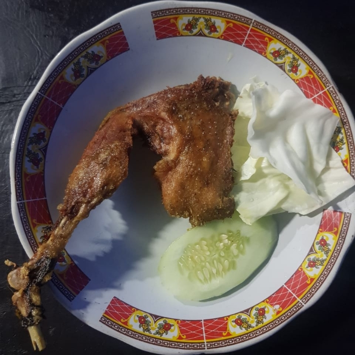 Bebek Goreng Paha