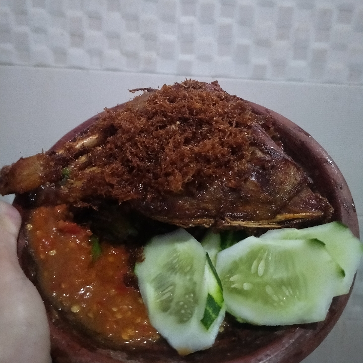 Bebek Goreng Serundeng 