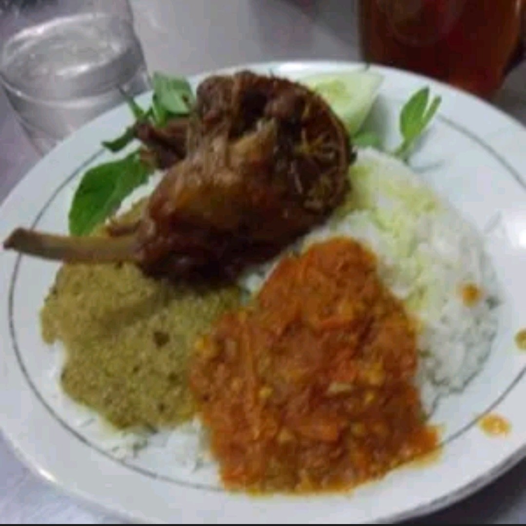 Bebek Goreng Srundeng