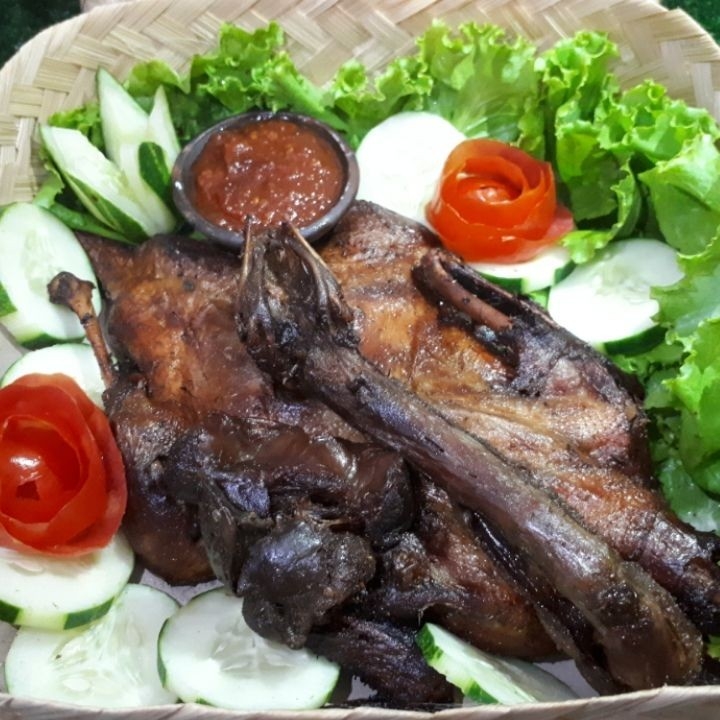 Bebek Ingkung Goreng Bacem Eco