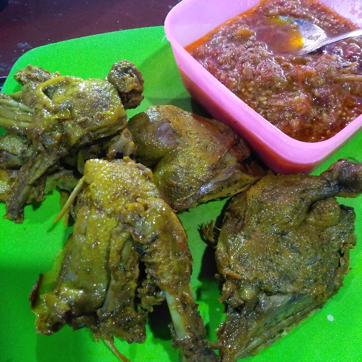 4 Potong Bebek Presto Dan Sambal