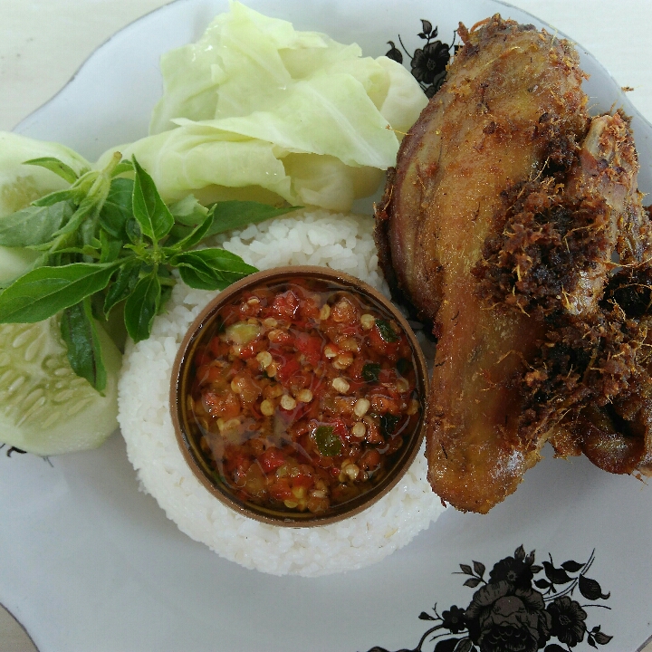 Bebek Rempah 