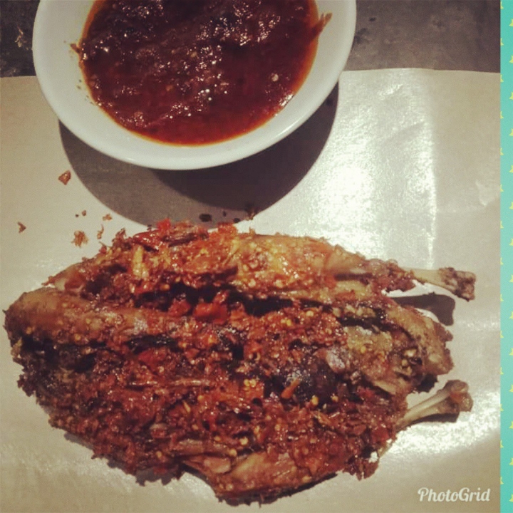 Bebek Songkem Pedas Manis Jumbo