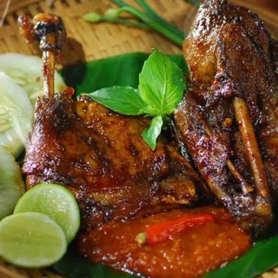 Bebek bakar