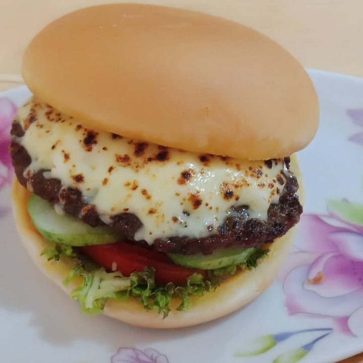 Beef Burger Mozarella