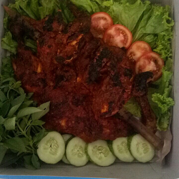 Bekakak Ayam Besar