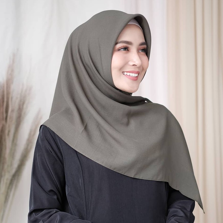 Bella Square Polycotton Premium Hijab Segiempat 5