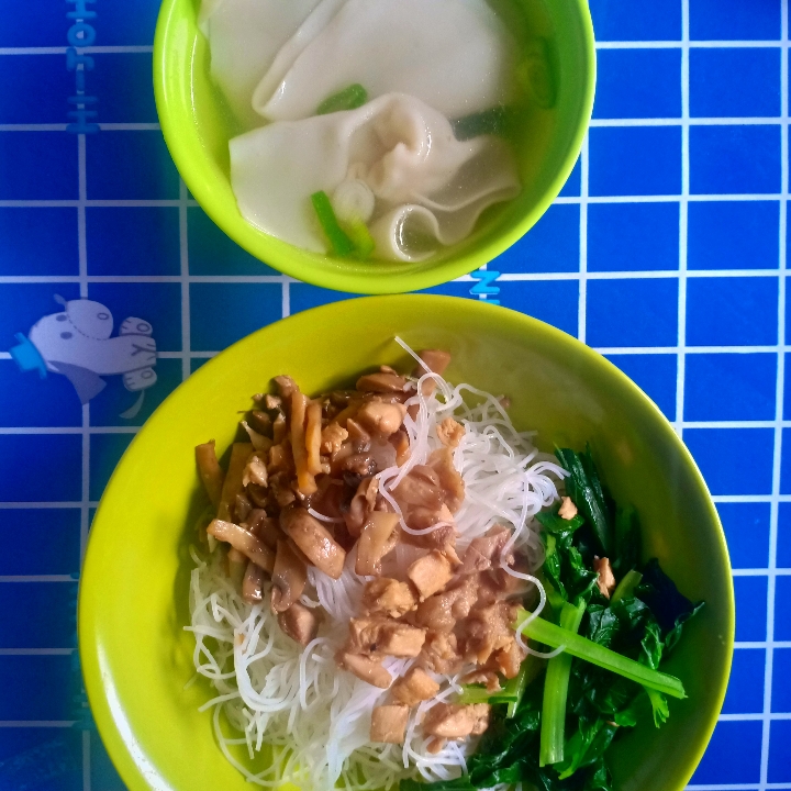 Bihun Ayam Jamur Pangsit G R 2