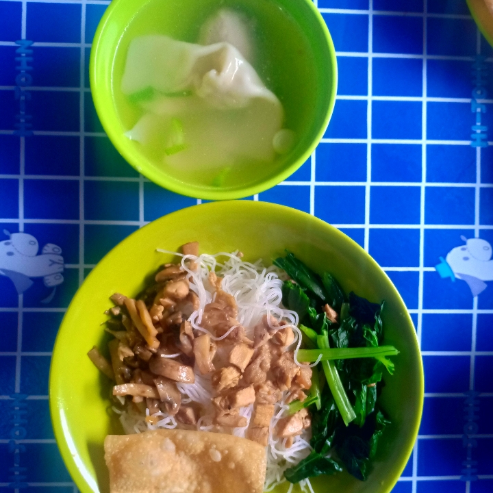 Bihun Ayam Komplit