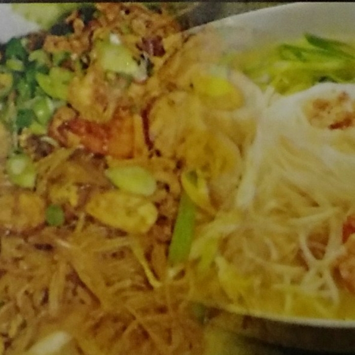 Bihun Goreng Atau Rebus Ati Ampela Dan Pete