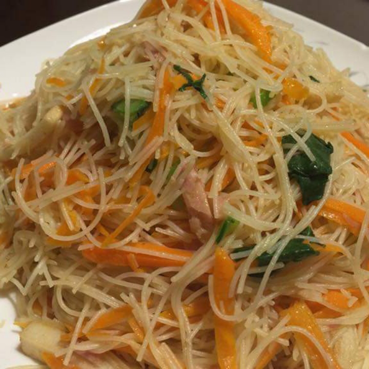 Bihun Goreng Babat Sosis