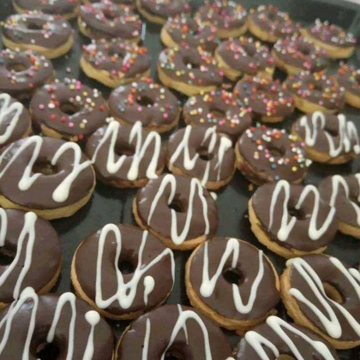 Biskuit Donat