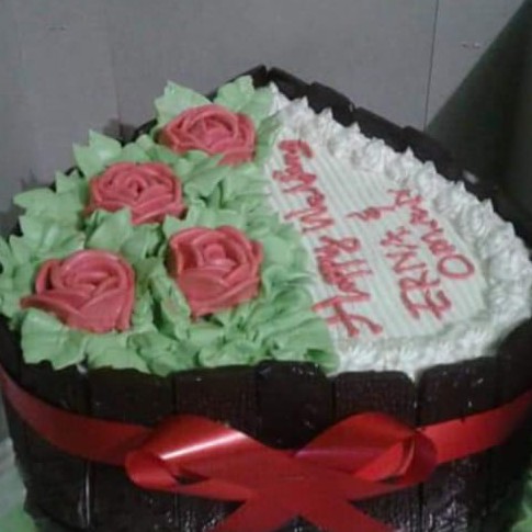 Black Forest Pagar Coklat