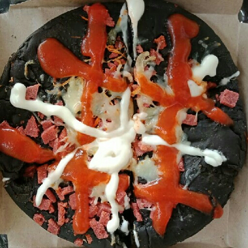 Black Pizza