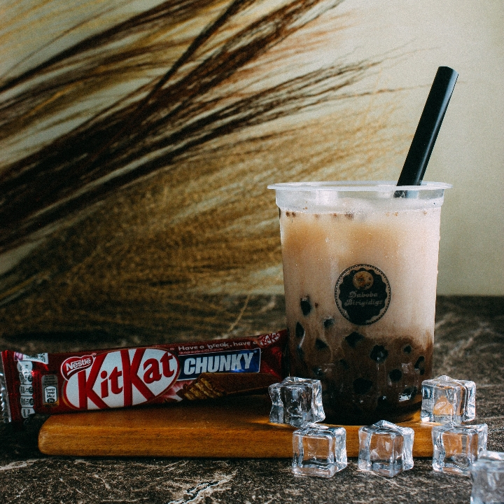 Boba KitKat