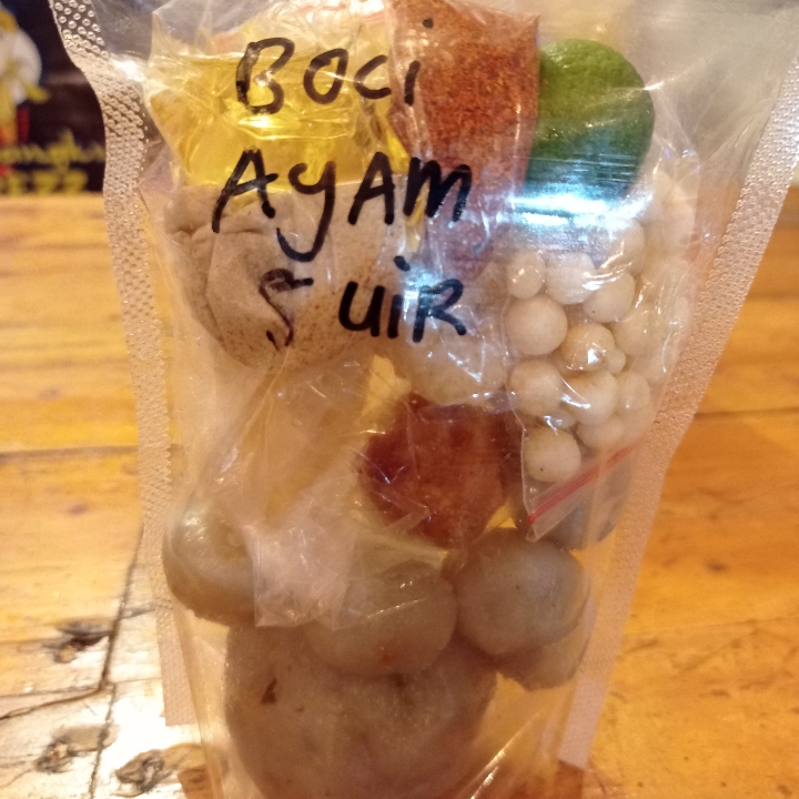 Boci Isi Ayam Suir