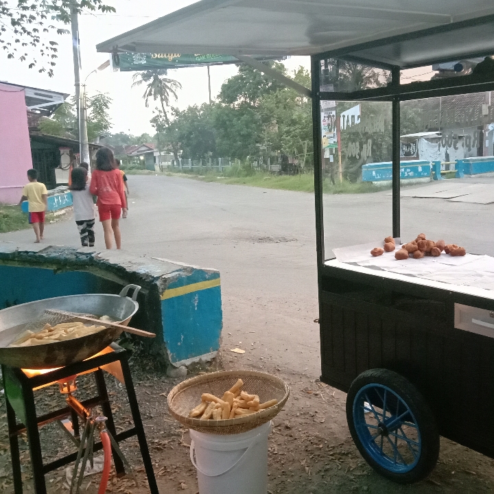 Bolang Baling Dan Cakwe Pagergunung