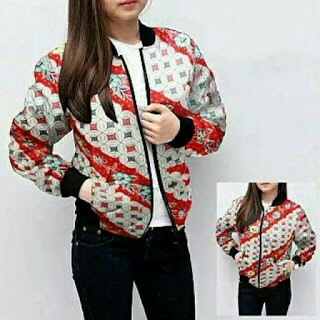 Bomber Batik Beauty