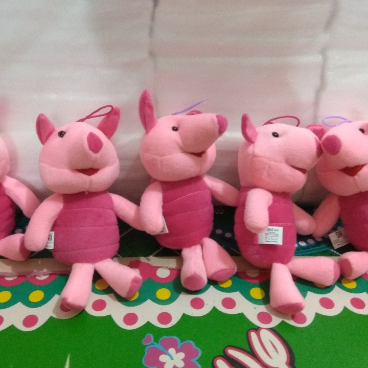 Boneka Piglet 