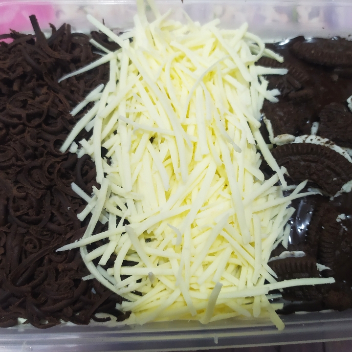 Brownies Lumer Cokelat Keju Oreo