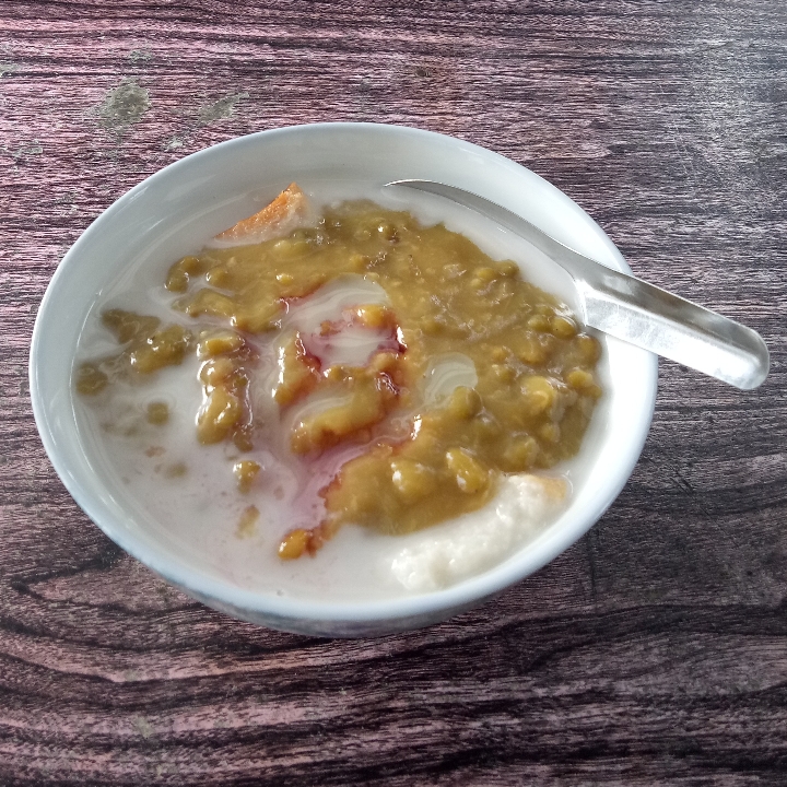 Bubur Kacang Ijo Komplit