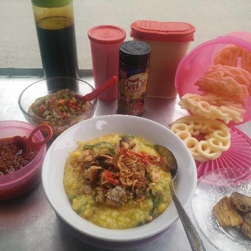 Bubur Manado Plus Suir Ikan