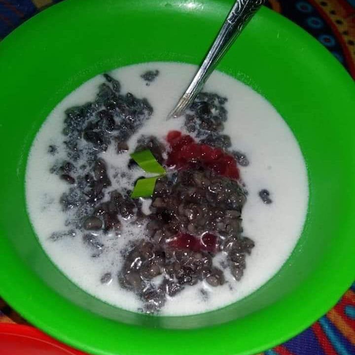 Bubur Pulut Hitam