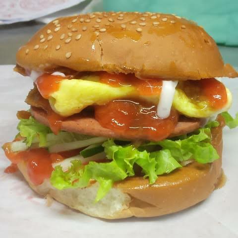 Buger Sapi Telur Gulung Spesial