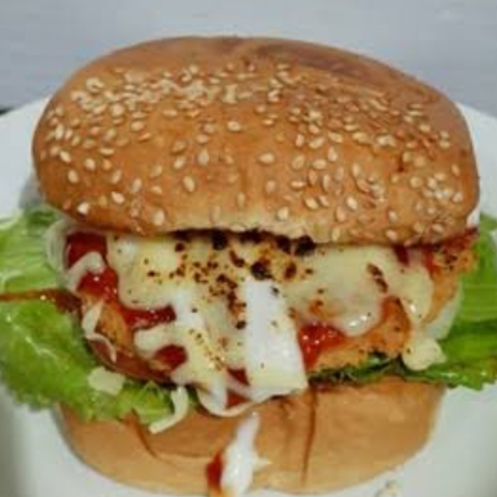 Burger Ayam Keju Mozarella 2