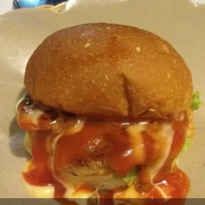 Burger Ayam Dan Telur