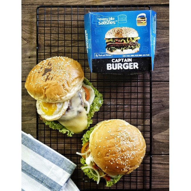 Burger Istemewa Smoke Beef Keju Moza