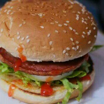 Burger Komplit Fiesta