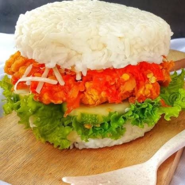 Burger Nasi Geprek Ayam