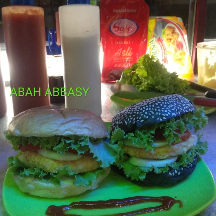 Burger Spesial Plus Keju