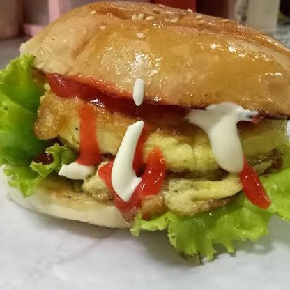 Burger Telur Crispy Sosis