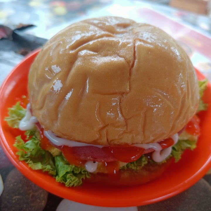 Burger Telur dan Beef