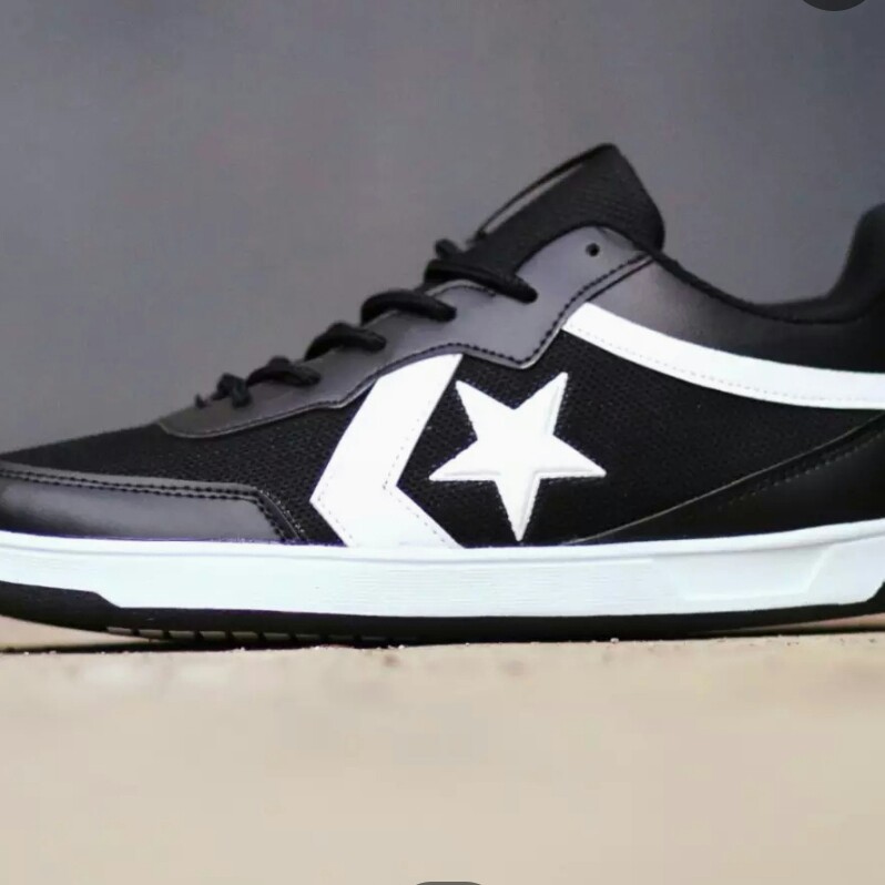 C3-- SEPATU PRIA CONVERSE 70S ONE STAR PRO LAETHER  MERK - PER UNIT 2