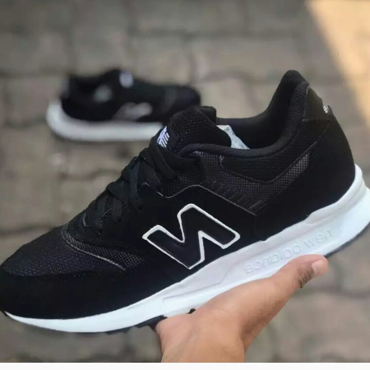 C3-- SEPATU PRIA KIREEN SPROTS NEWBALANCE MERK - PER UNIT