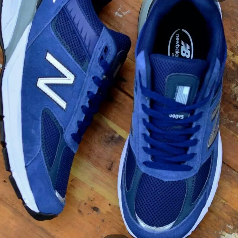 C3-- SEPATU PRIA NEW BALANCE 990 SNEAKERS MERK - PER UNIT 3