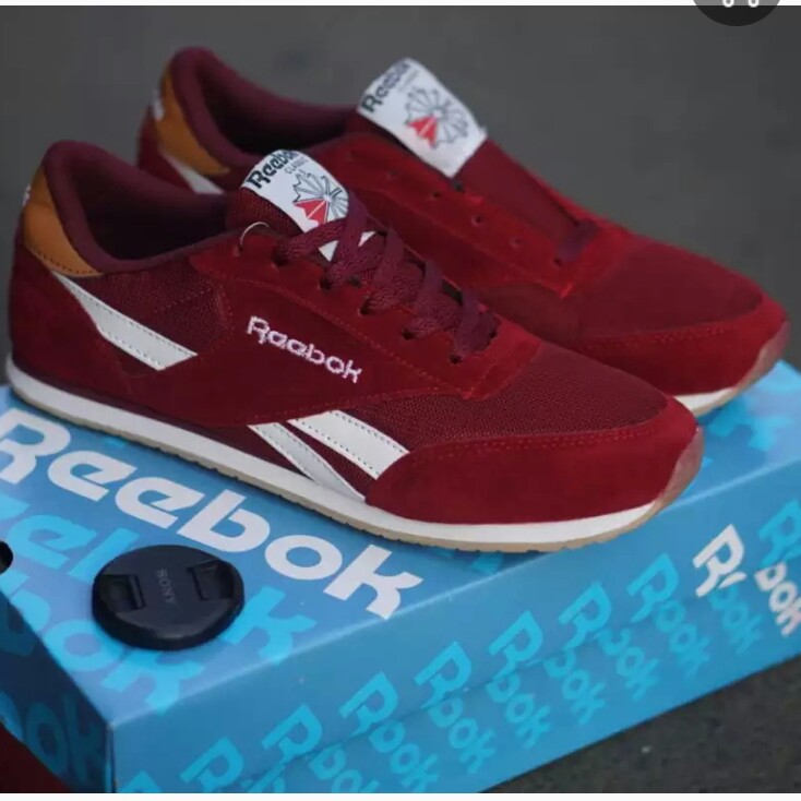 C3-- SEPATU REEBOK CLASSIC HIGH QUALITY  MERK - PER UNIT 2